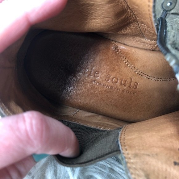 Gentle Souls 8.5 Kenneth Cole Penny olive green suede moto buckle ankle boots - Picture 2 of 7